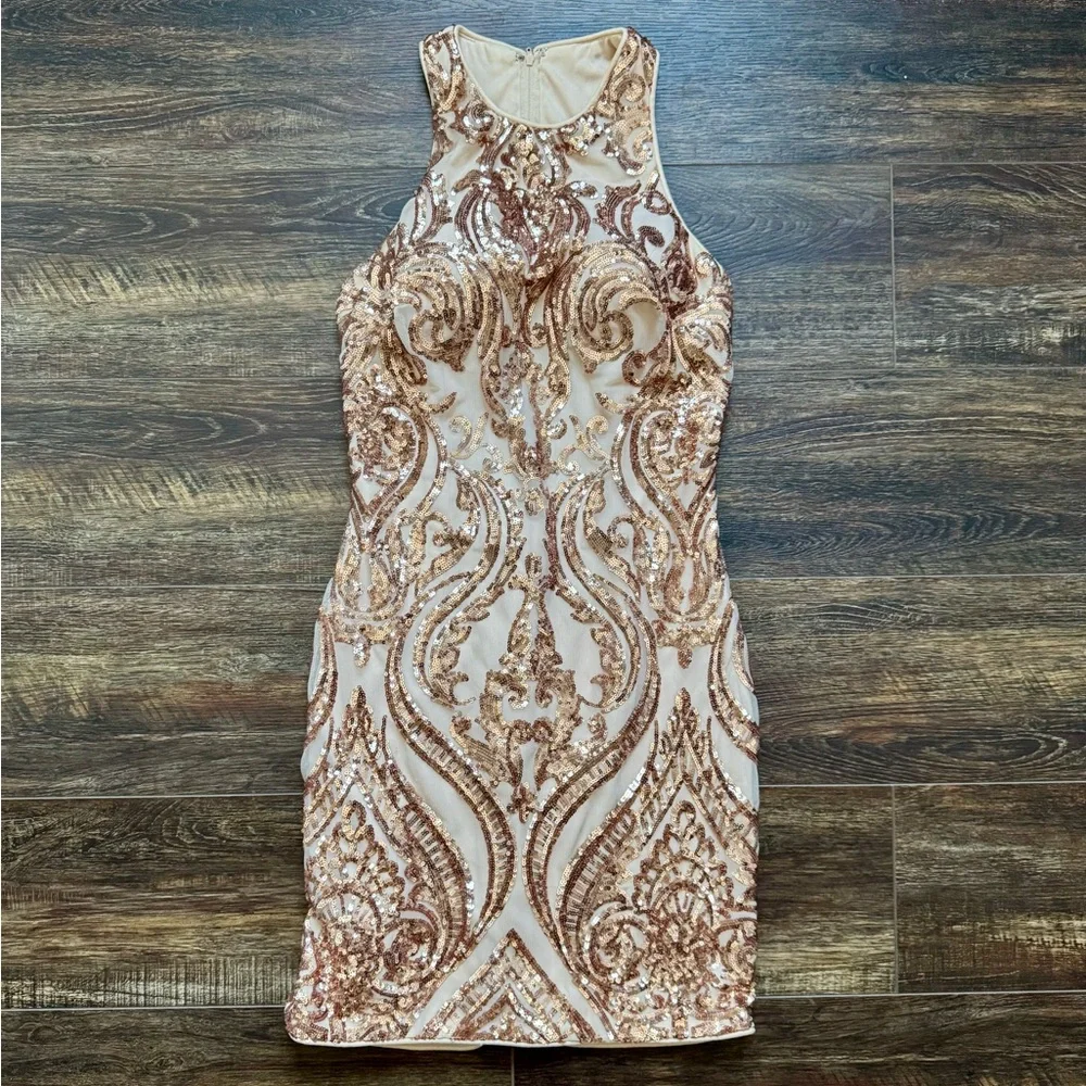 BLACK by BLUSH Short Prom Dress Gold Sequins 8 - Picture 3 of 11